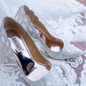 Badgley Mischka Wedding Women's Rouge Pump Size 8